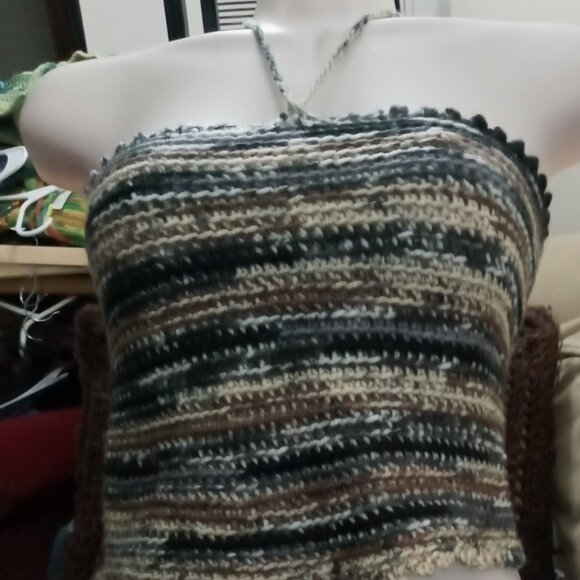 CROP TOP (SML) - Picture 1 of 2